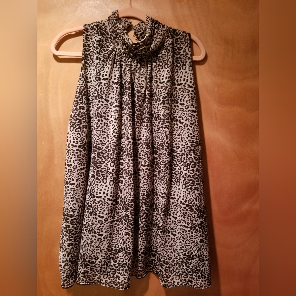 J Lo, Mock turtleneck, leopard, 3x